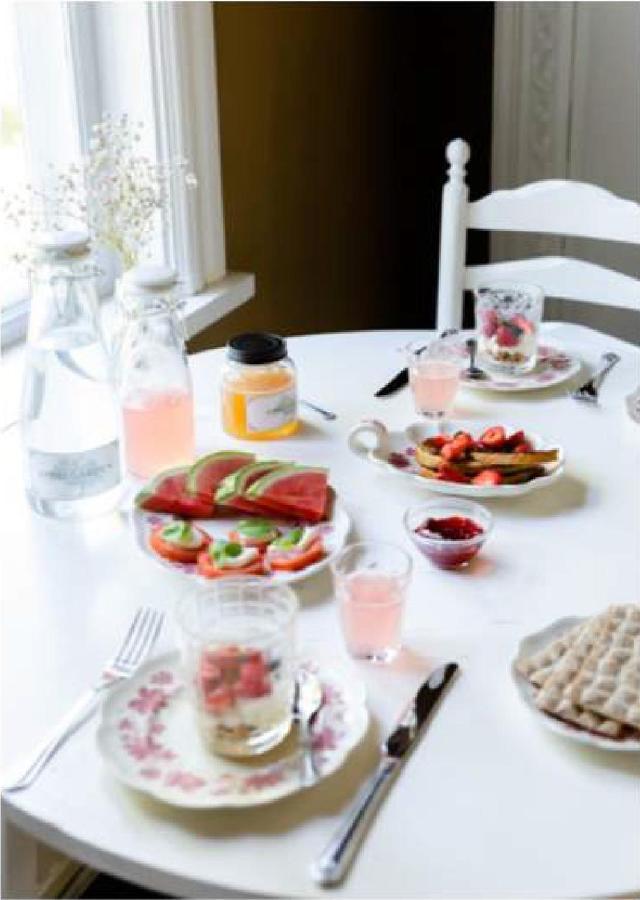 Aeppelgarden Acomodação com café da manhã Mariestad Exterior foto